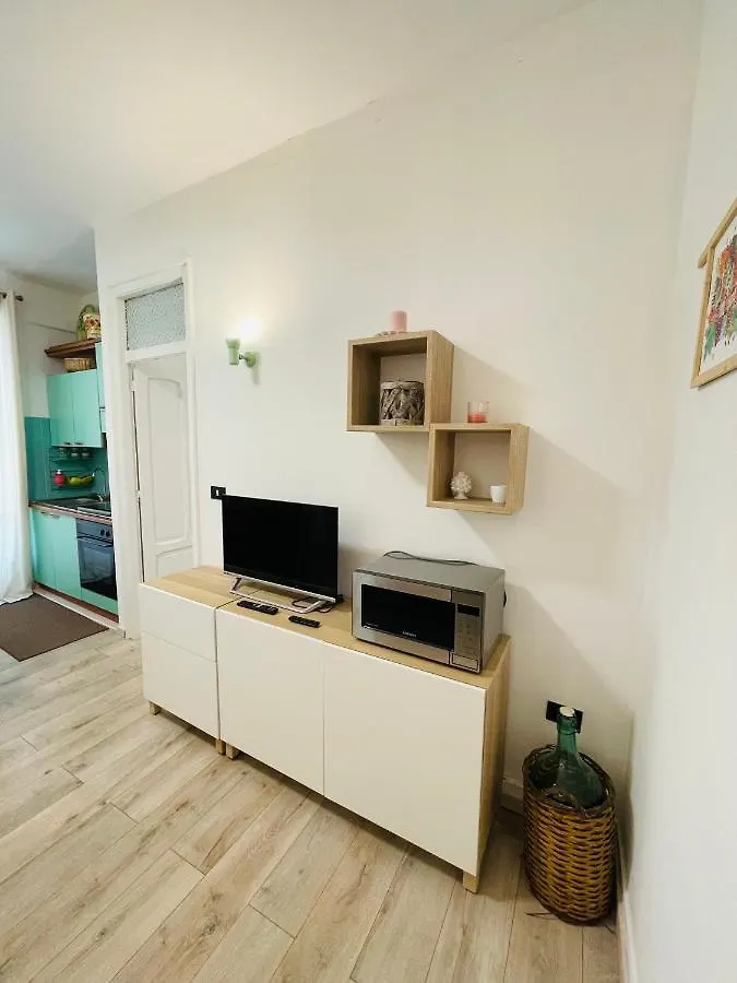 Mariano Stabile Cozy Apartment Palermo 0*,